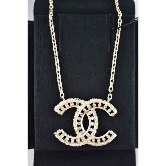 Chanel 22C Gold Metal Crystal Cuban Chain Link CC XL Logo Pendant Necklace - Picture 1 of 12